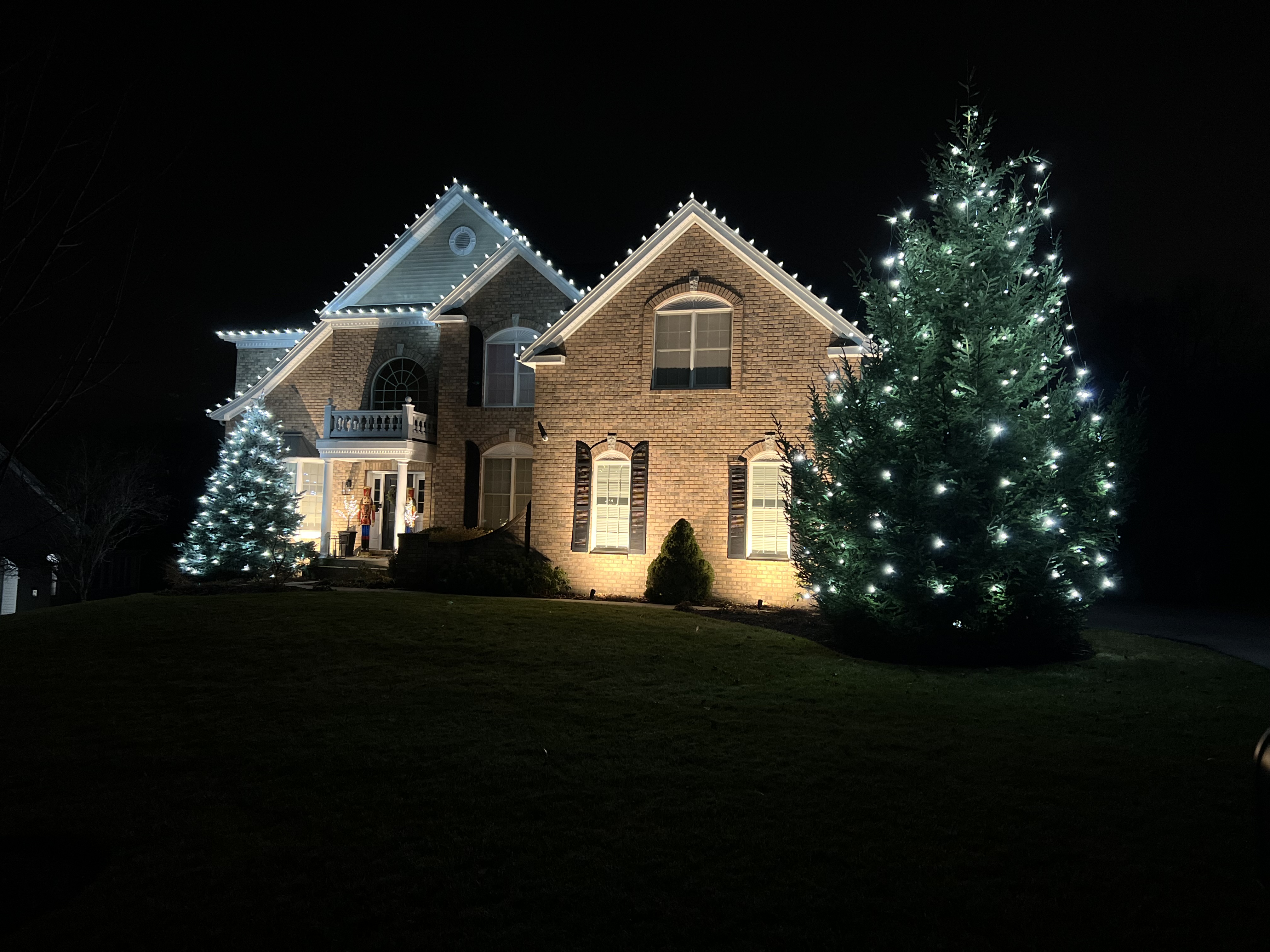 Quality Christmas light installation 